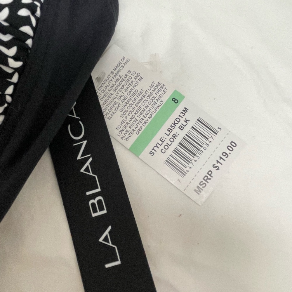 NWT La Blanca Black and White Swimsuit size 8. Non smoking home - Picture 3 of 4